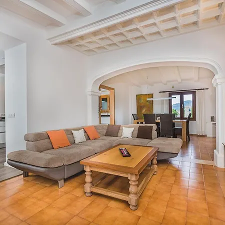 Garriga Villa